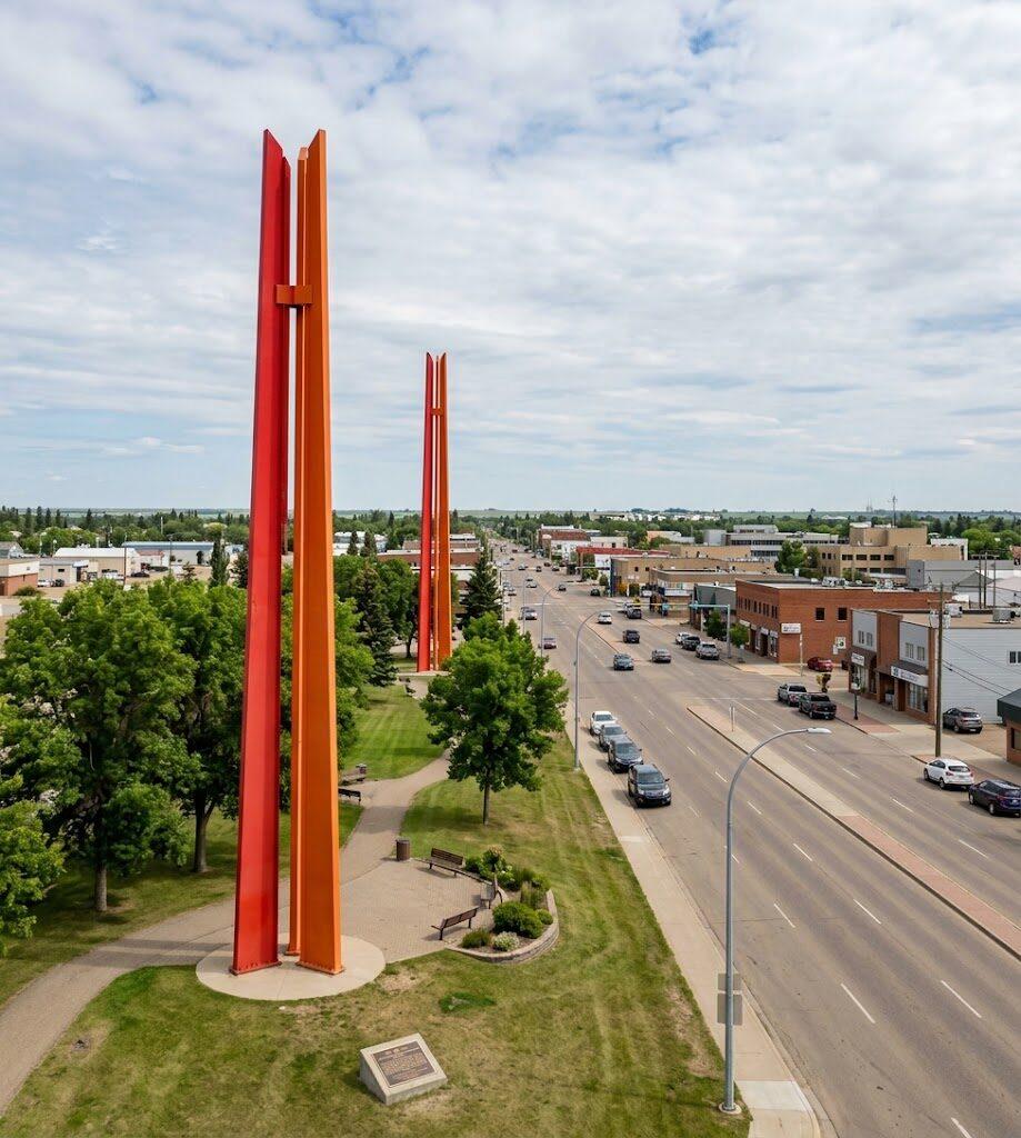 Solar Installation in Lloydminster: The Definitive Guide to Clean Energy in Canada’s Border City