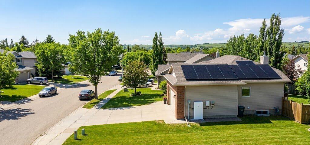 Solar Installation in Sherwood Park: The Definitive Guide to Clean Energy and Self-Generation in Strathcona County